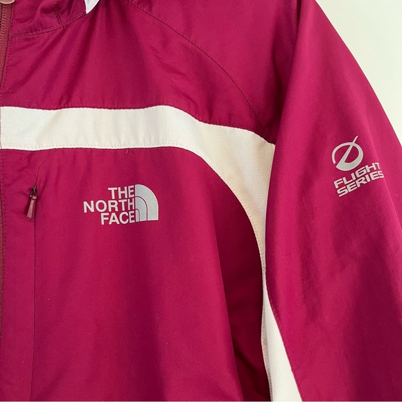 The North Face | Flight Series Light Jacket - Picture 6 of 16
